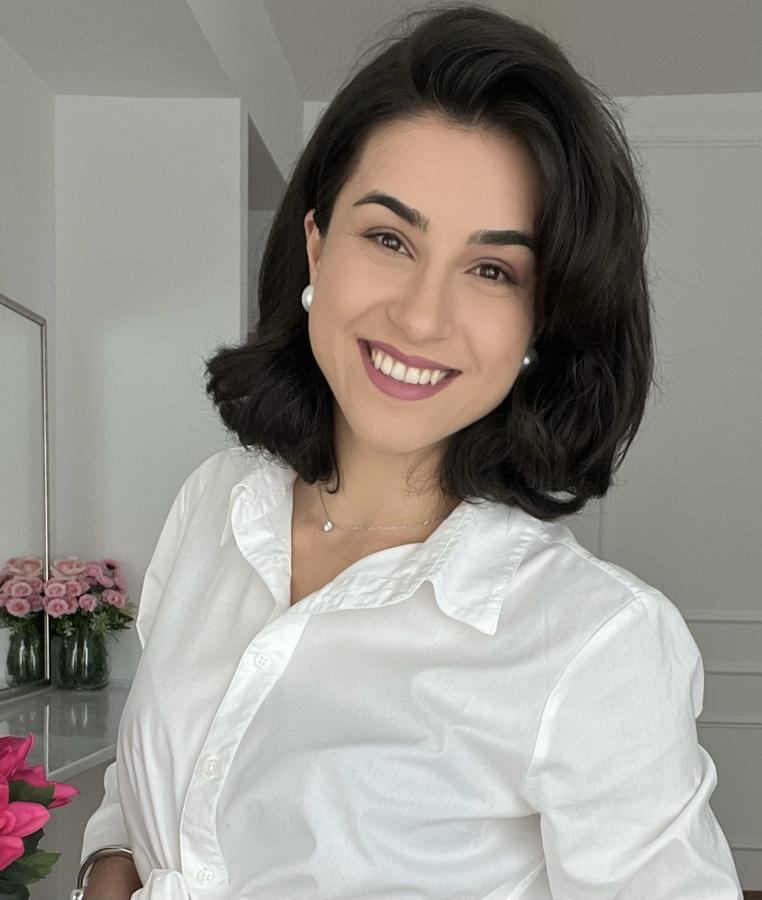 Adriana Dobre